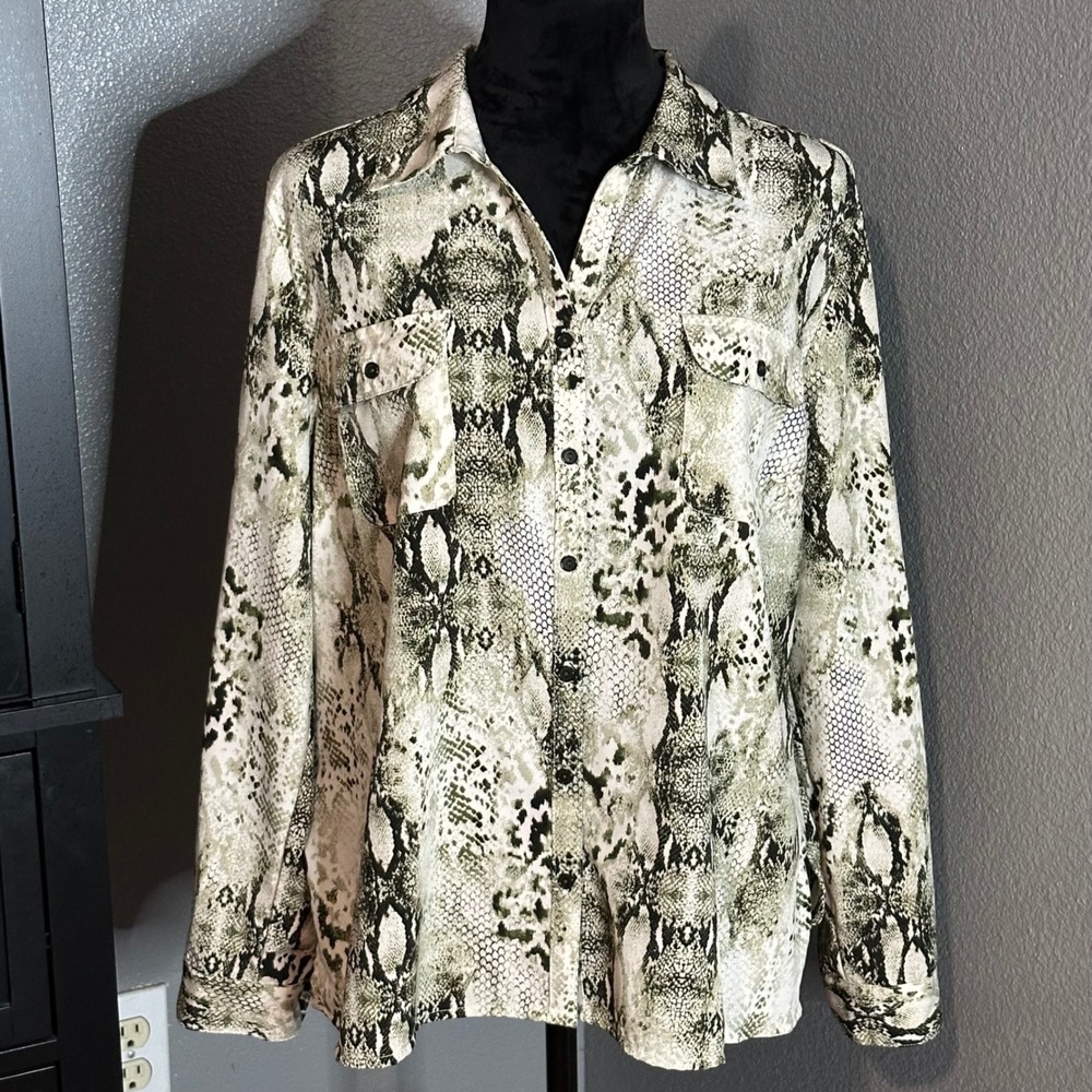 Coral Bay Petite‎ Shirt PXL Snakeskin Button Up Snake Print Trendy